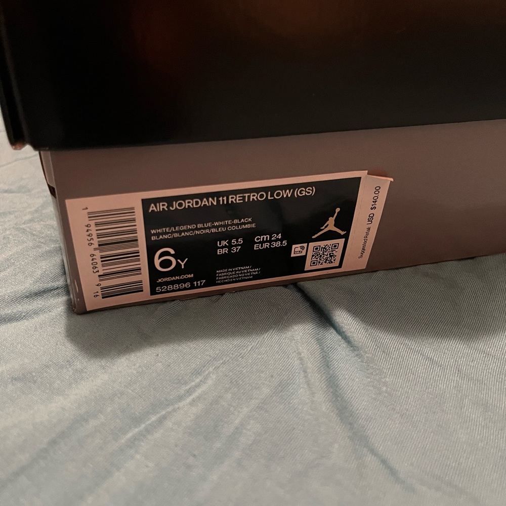 Jordan 11 - Picture 5 of 5